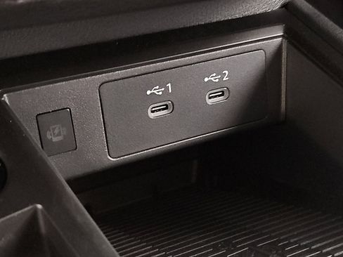 New 2026 Nissan Kicks SV w/ Charging Package image 17