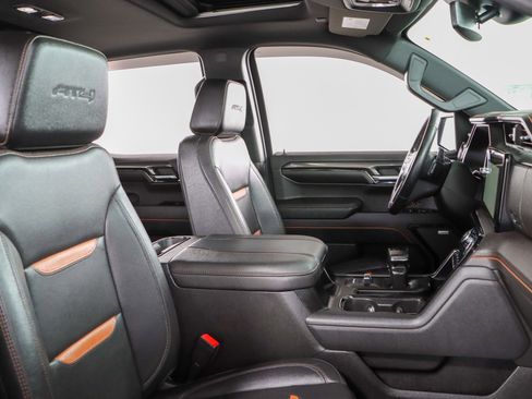 Used 2023 GMC Sierra 1500 AT4 w/ AT4 Premium Package image 31