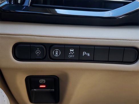 Certified 2024 Acura MDX FWD w/ Technology Package image 32