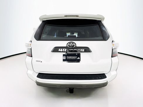 Used 2024 Toyota 4Runner TRD Off-Road AWD/4WD image 15