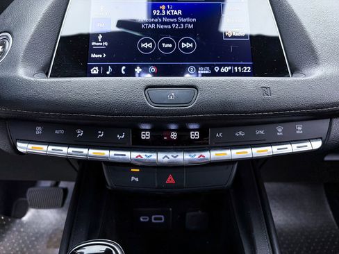 Used 2020 Cadillac XT4 Premium Luxury image 15