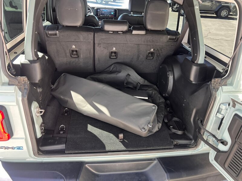 Used 2024 Jeep Wrangler Unlimited Rubicon 4xe AWD/4WD image 23