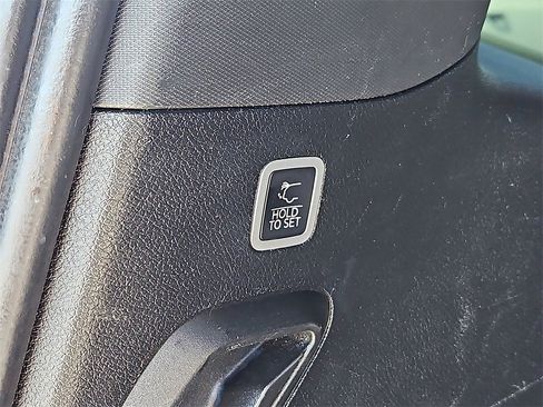 Used 2022 Jeep Wagoneer Series III image 16