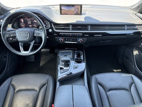Used 2017 Audi Q7 3.0T Prestige AWD/4WD image 28