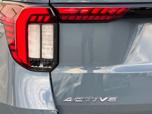 New 2026 Ford Explorer Active w/ Active Comfort Package image 27