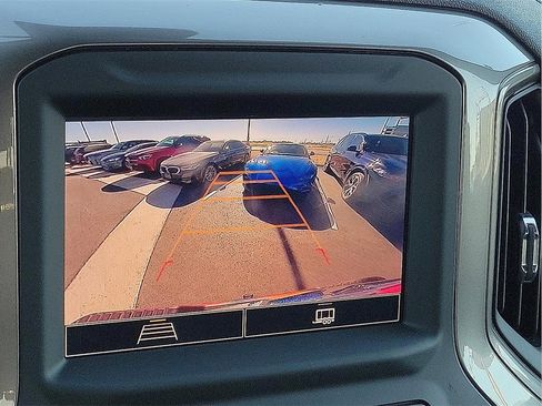 Used 2024 Chevrolet Silverado 1500 Custom image 18