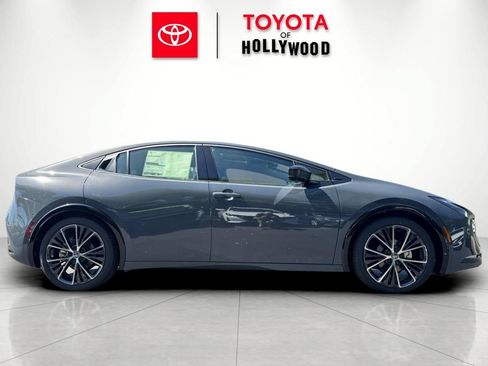 New 2026 Toyota Prius Limited FWD image 3