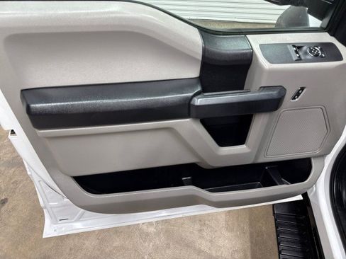 Used 2020 Ford F550 2WD Regular Cab Super Duty image 22