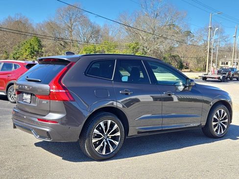 Used 2023 Volvo XC60 B5 Plus AWD/4WD image 14