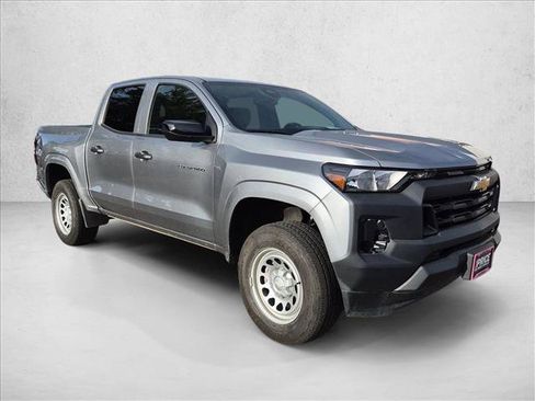 Used 2024 Chevrolet Colorado W/T w/ Safety Package RWD image 3
