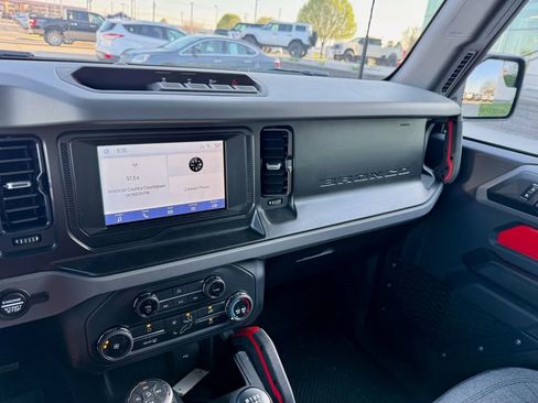 Used 2023 Ford Bronco 2-Door w/ Sasquatch Package image 15