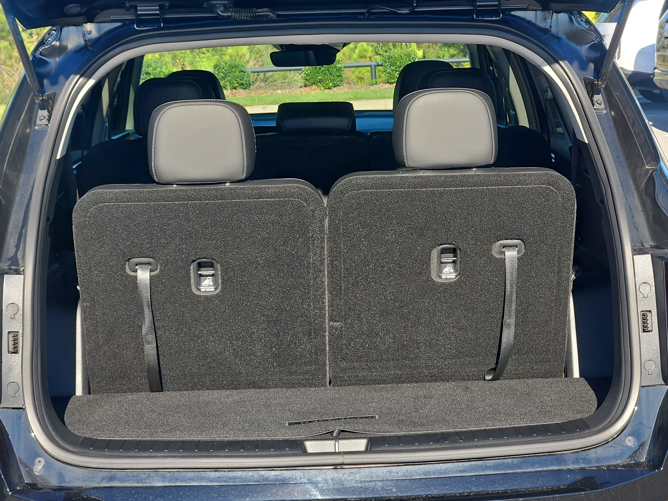 Used 2025 Kia Sorento S w/ Panoramic Sunroof Package FWD image 18