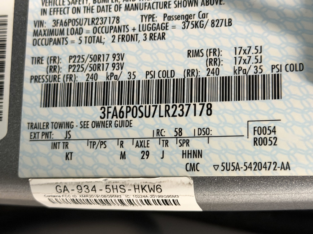 Used 2020 Ford Fusion Energi Titanium FWD image 56