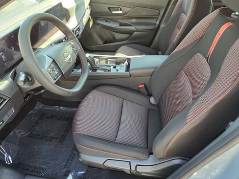 New 2026 Nissan Sentra SR image 5