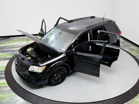 Used 2019 Dodge Journey SE w/ Premium Group FWD image 34