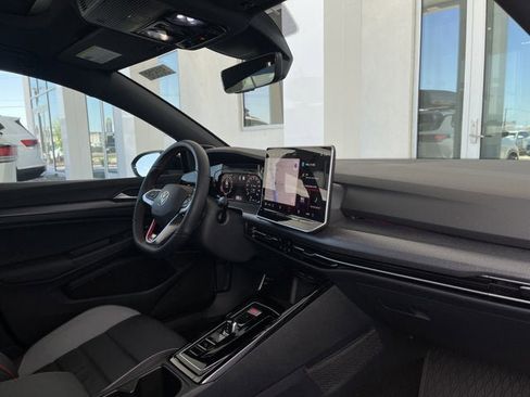 Used 2025 Volkswagen GTI SE image 21