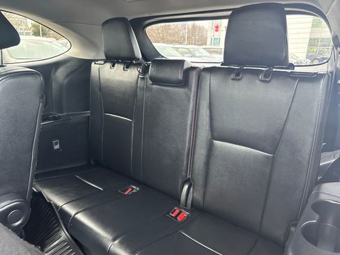 Used 2024 Toyota Highlander Platinum image 42