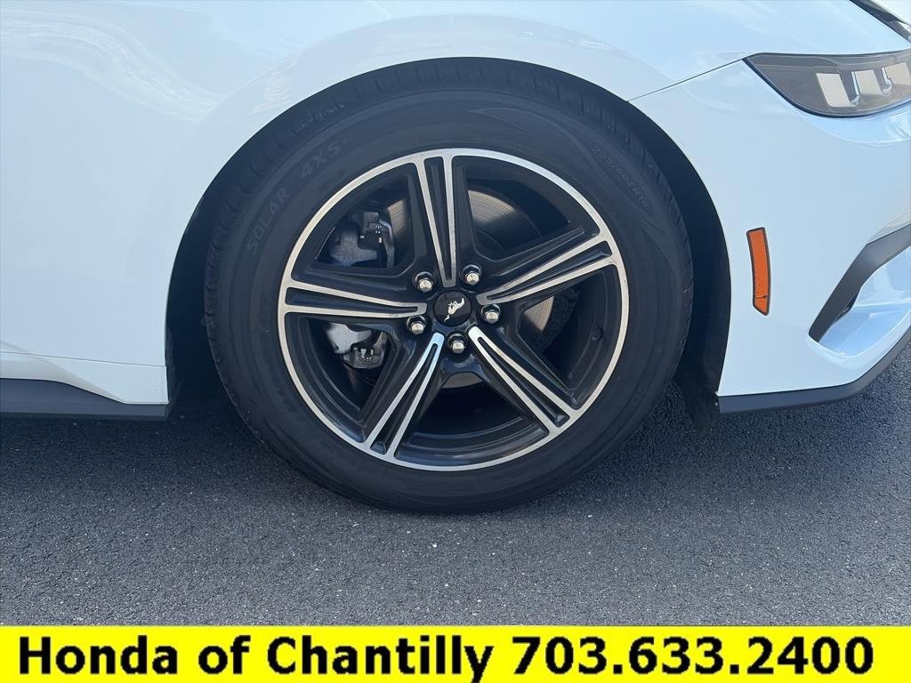 Used 2025 Ford Mustang Premium RWD image 25