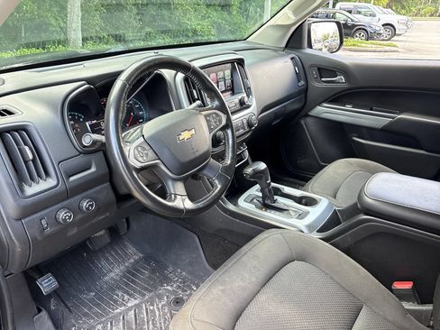 Used 2017 Chevrolet Colorado LT w/ LT Convenience Package AWD/4WD image 6