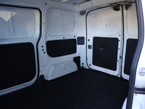 Used 2016 Nissan NV200 SV image 11