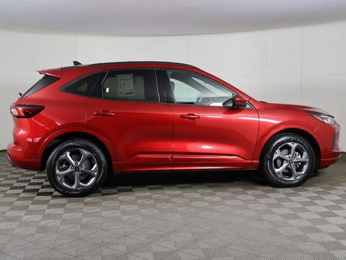 Used 2023 Ford Escape ST-Line Select w/ Tech Pack #2 AWD/4WD image 18