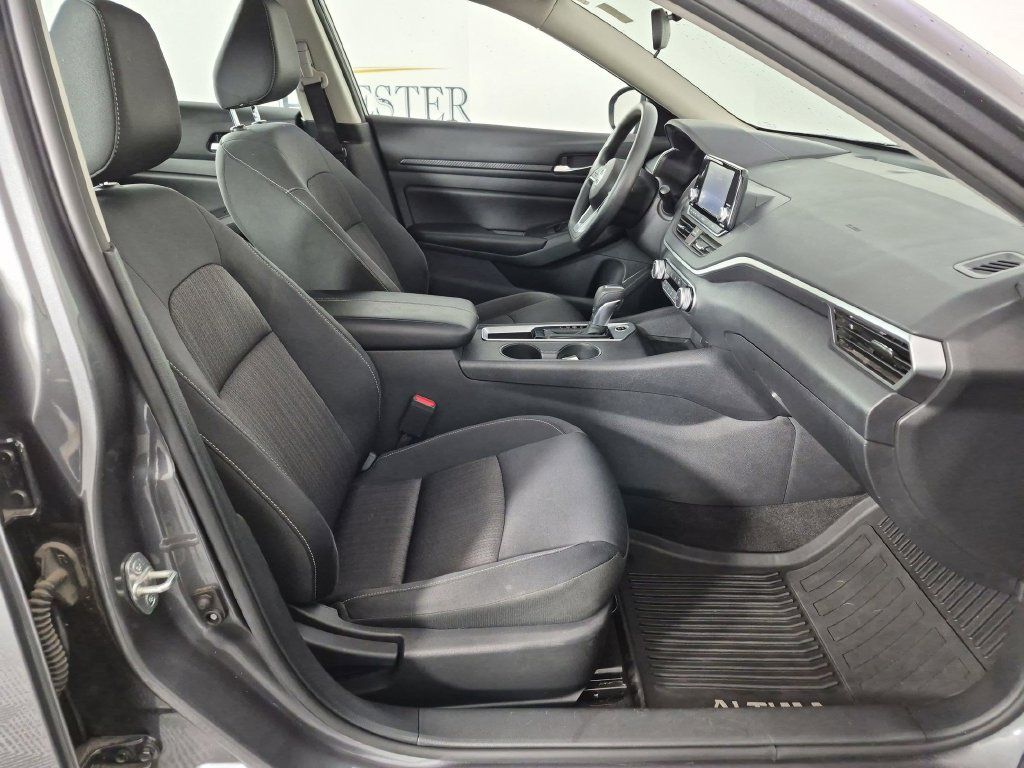 Used 2022 Nissan Altima 2.5 S FWD image 35