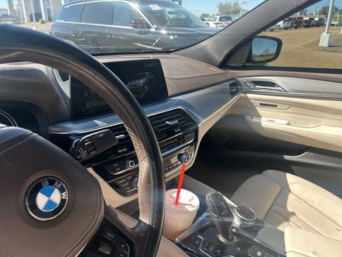 Used 2018 BMW 640i Gran Turismo xDrive image 22