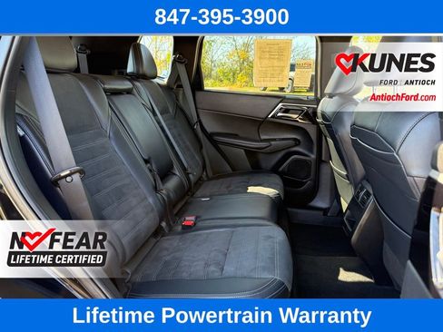 Used 2024 Mitsubishi Outlander SE image 20