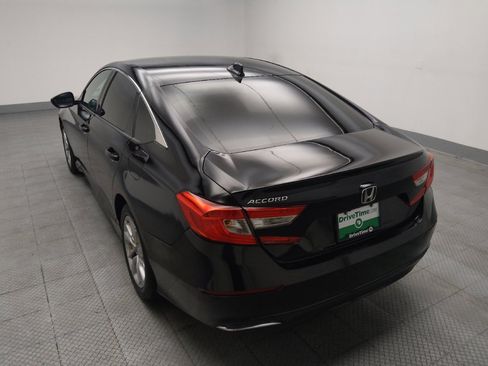 Used 2018 Honda Accord LX image 5
