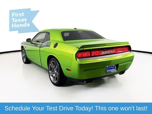 Used 2011 Dodge Challenger R/T image 6