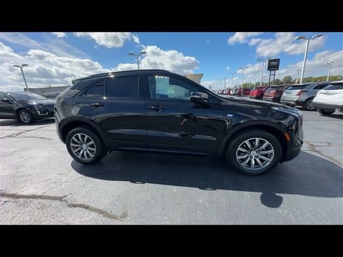 Used 2022 Cadillac XT4 Sport w/ Comfort Package image 9