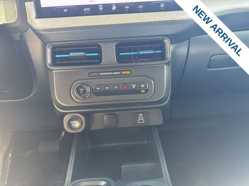 Used 2025 Ford Maverick XLT FWD image 25