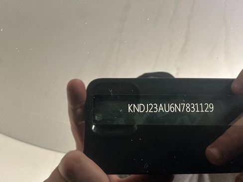 Used 2022 Kia Soul LX image 30