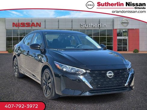 Used 2025 Nissan Sentra S FWD image 1