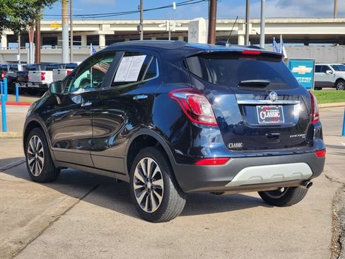 Used 2022 Buick Encore Preferred w/ Safety Package AWD/4WD image 5