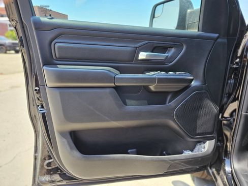 New 2026 RAM 1500 Express AWD/4WD image 18