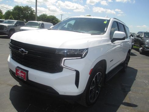 Used 2024 Chevrolet Tahoe RST w/ Luxury Package AWD/4WD image 11