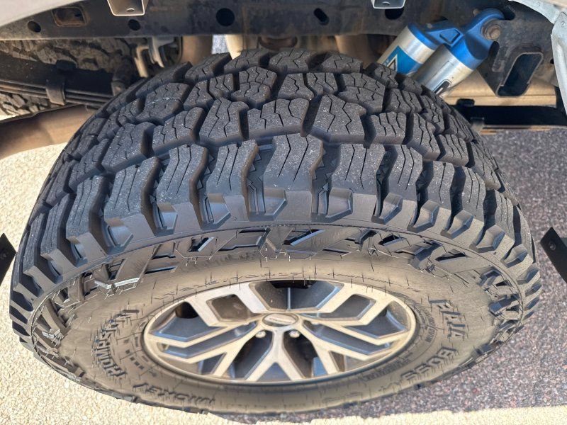 Used 2017 Ford F150 Raptor w/ Equipment Group 801A Mid AWD/4WD image 38
