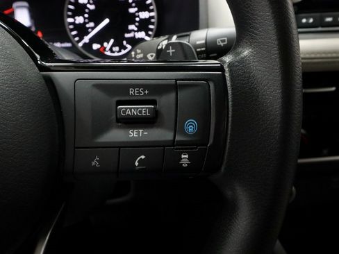 Certified 2022 Nissan Rogue SV image 29