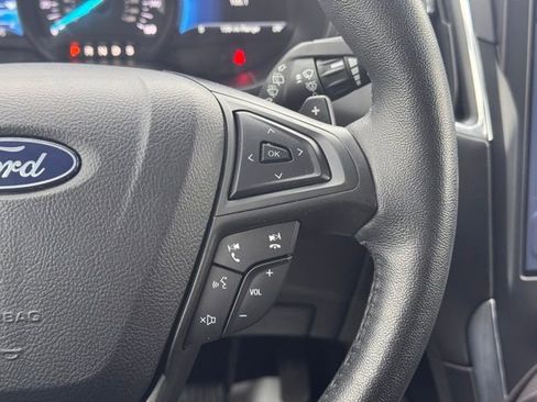 Used 2022 Ford Edge Titanium w/ Class II Trailer Tow Package image 11