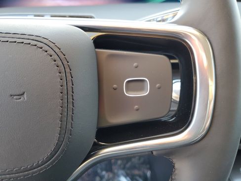 New 2026 Lincoln Nautilus Premier image 17