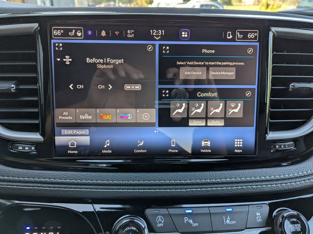 New 2027 Chrysler Pacifica Select AWD/4WD image 23