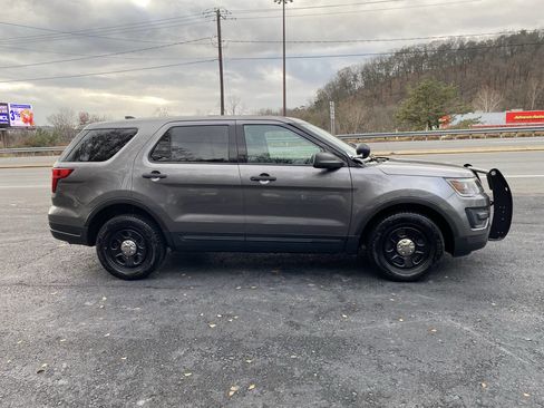 Used 2019 Ford Explorer 4WD Police Interceptor w/ Ready For The Road Package image 5
