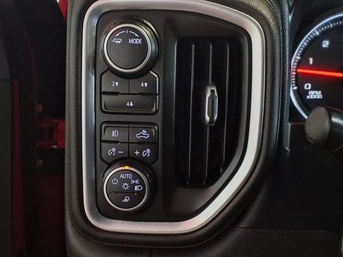 Used 2021 Chevrolet Silverado 2500 LT w/ Convenience Package AWD/4WD image 27
