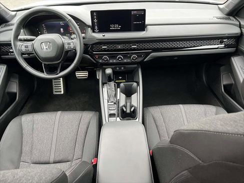 Used 2025 Honda Accord Sport image 14