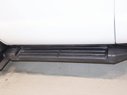 Used 2016 Ford F550 4x4 Regular Cab Super Duty image 32