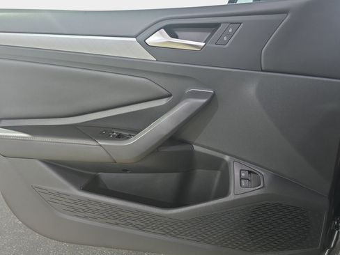 Used 2023 Volkswagen Jetta SE FWD image 24
