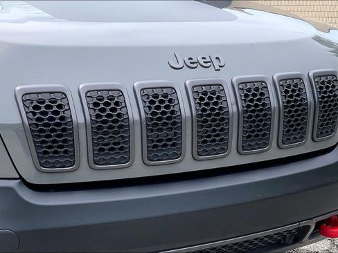 Used 2022 Jeep Cherokee Trailhawk w/ Sound & Nav Group AWD/4WD image 29