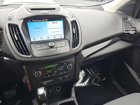 Used 2017 Ford Escape SE w/ Equipment Group 201A image 11