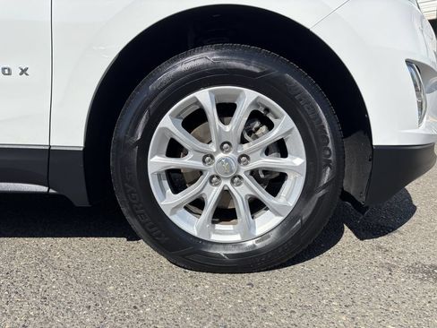 Used 2018 Chevrolet Equinox LT FWD image 10